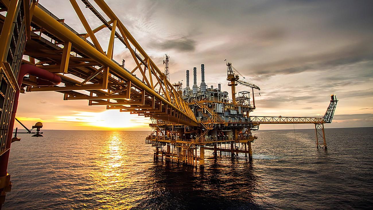 Panoramic view of a cargo ship